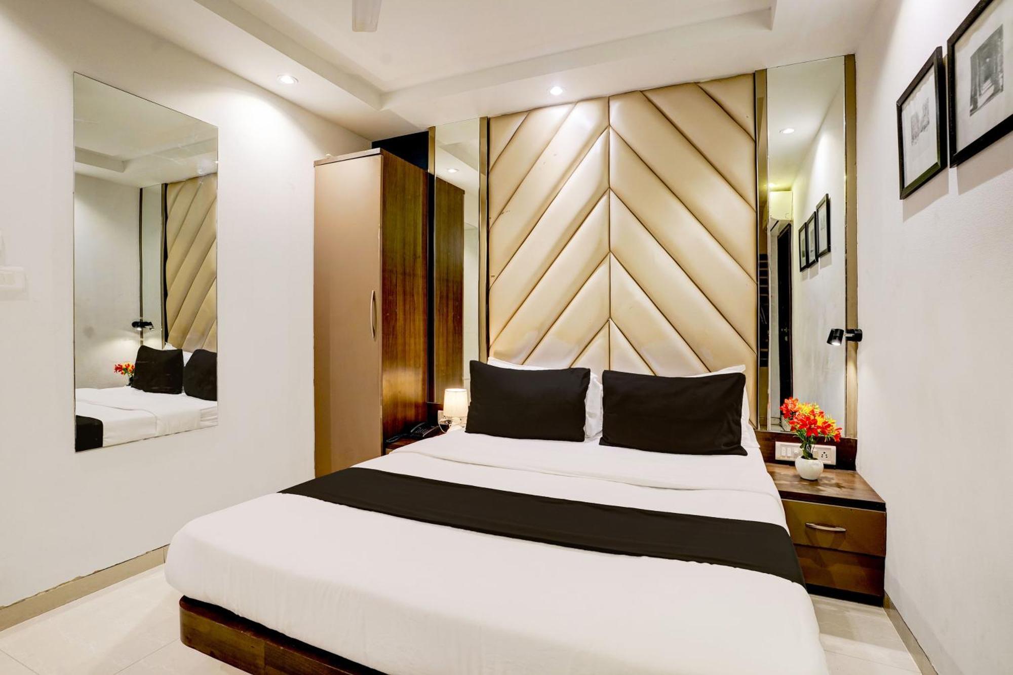 Super Hotel O Mumbai Central Formerly Park Palace Exterior photo